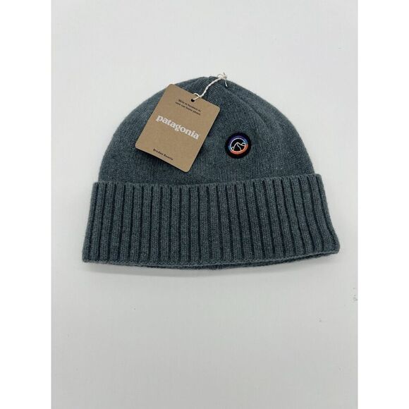 Patagonia Brodeo Beanie Fitz Roy Icon Nouveau Green NWT - Picture 1 of 5